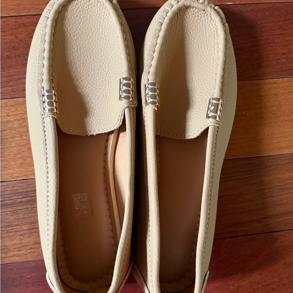 Elegant Tan Loafers for Women